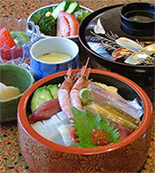 �Â��̊C�y���z���炵